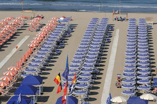 Hotel Dei Tigli Lido di Camaiore Exterior photo