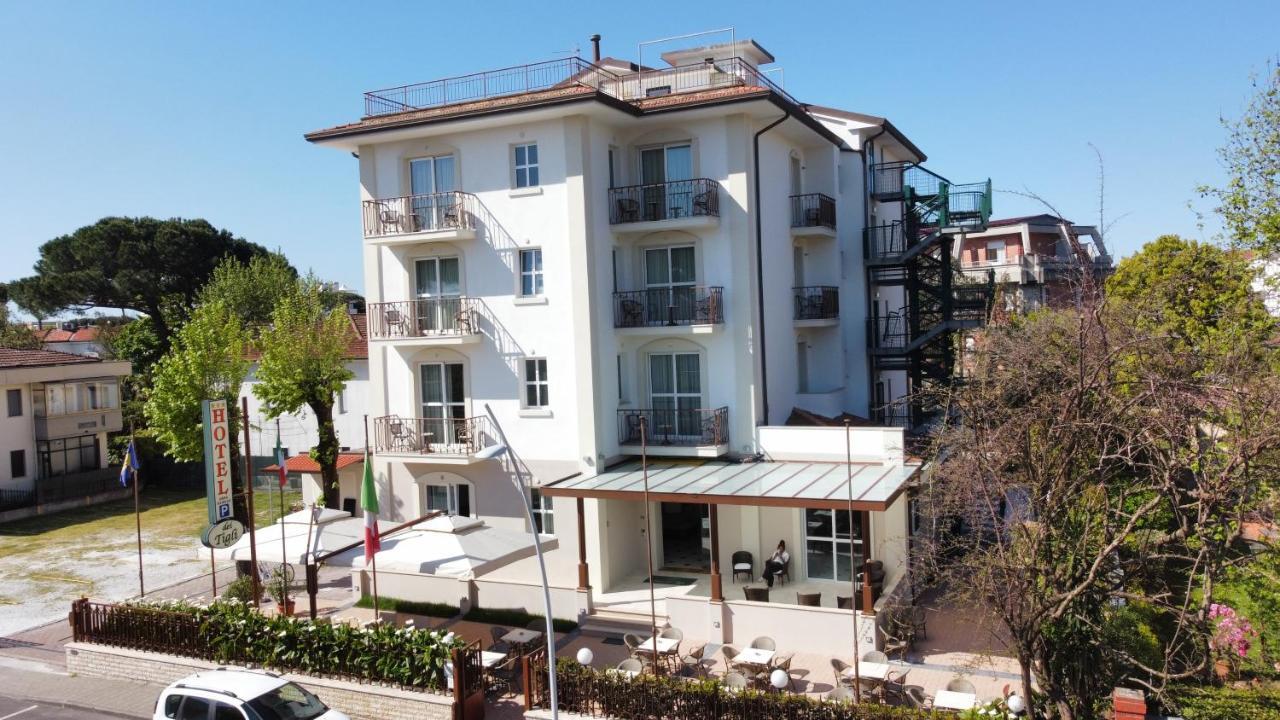 Hotel Dei Tigli Lido di Camaiore Exterior photo